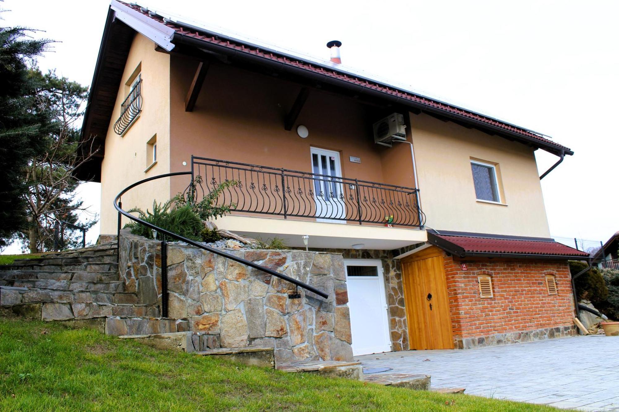 Villa Pocitniska Hisa Soncni Vrh à Spodnji Ivanjci Extérieur photo